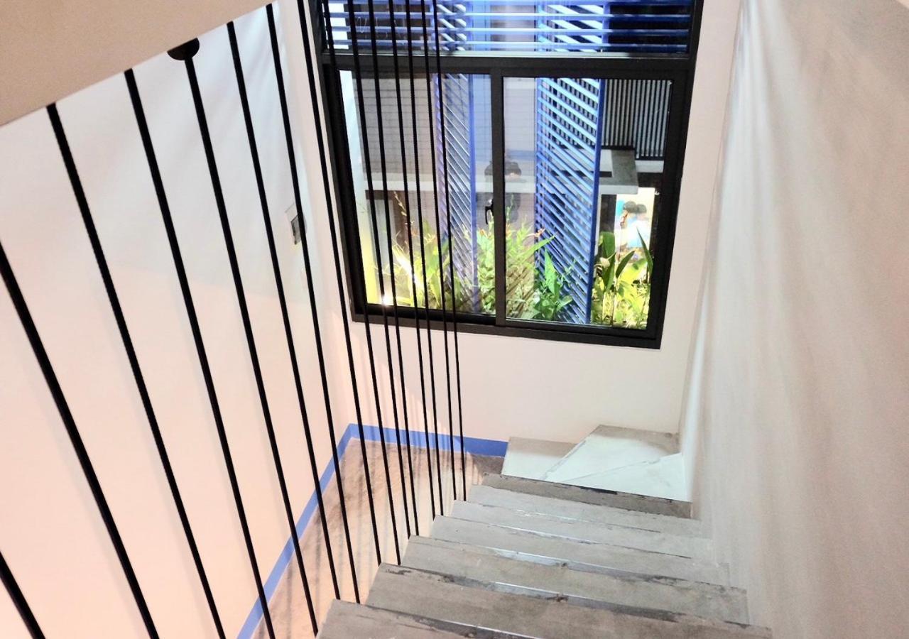 6 Bedroom House - Best Location - 5Mins My Khe Beach Da Nang Exterior photo