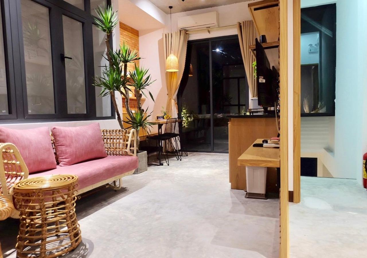 6 Bedroom House - Best Location - 5Mins My Khe Beach Da Nang Exterior photo